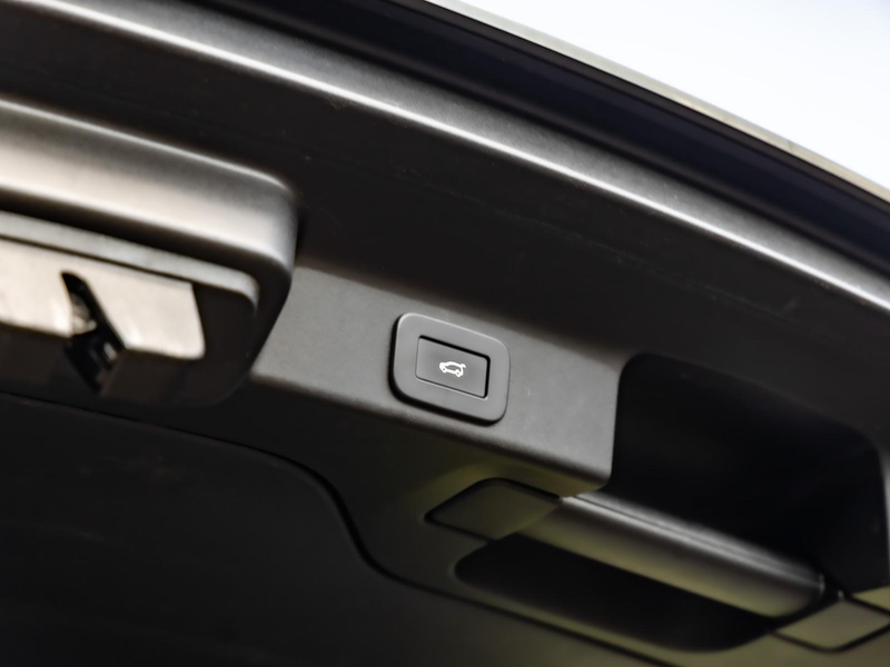Jaguar F-Pace D200 R-Dynamic SE AWD NAVI WINTER-PAKET — photo 9