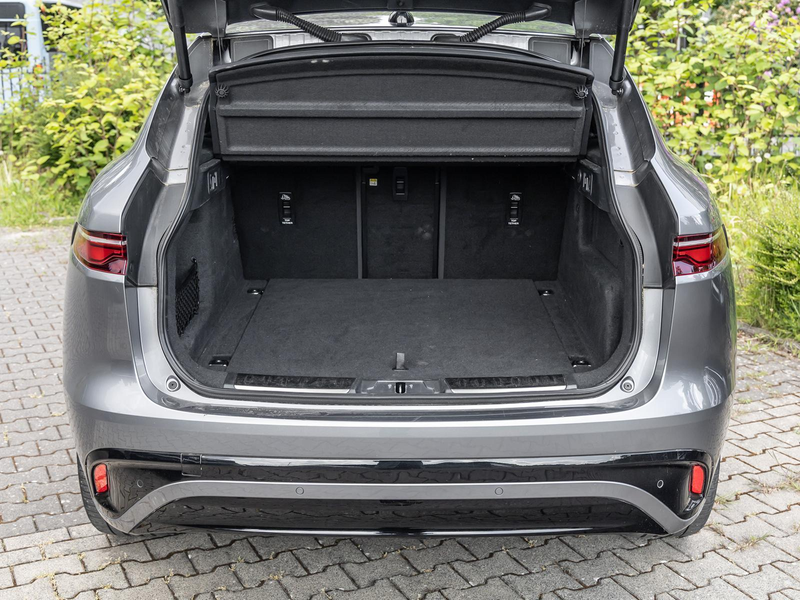 Jaguar F-Pace D200 R-Dynamic SE AWD NAVI WINTER-PAKET — photo 8