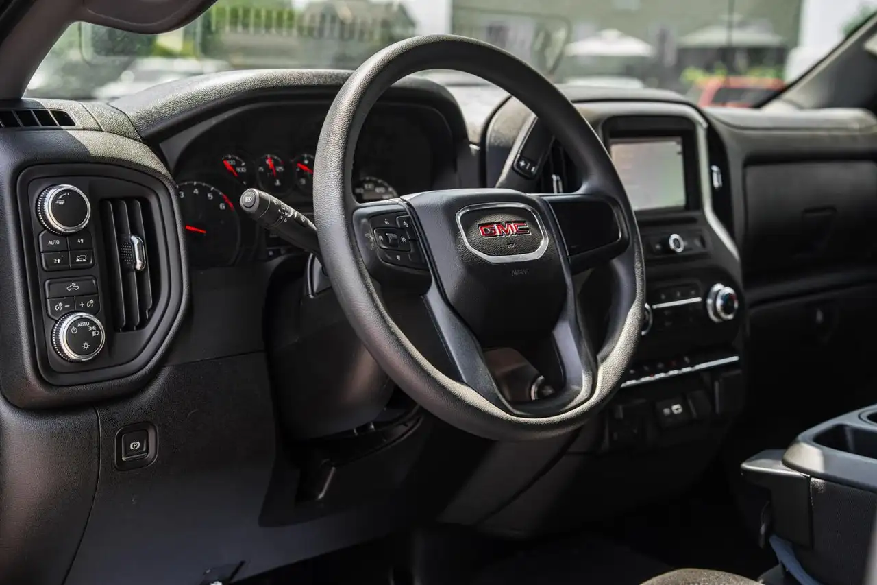 GMC Sierra 1500 снимка GMC Sierra 1500