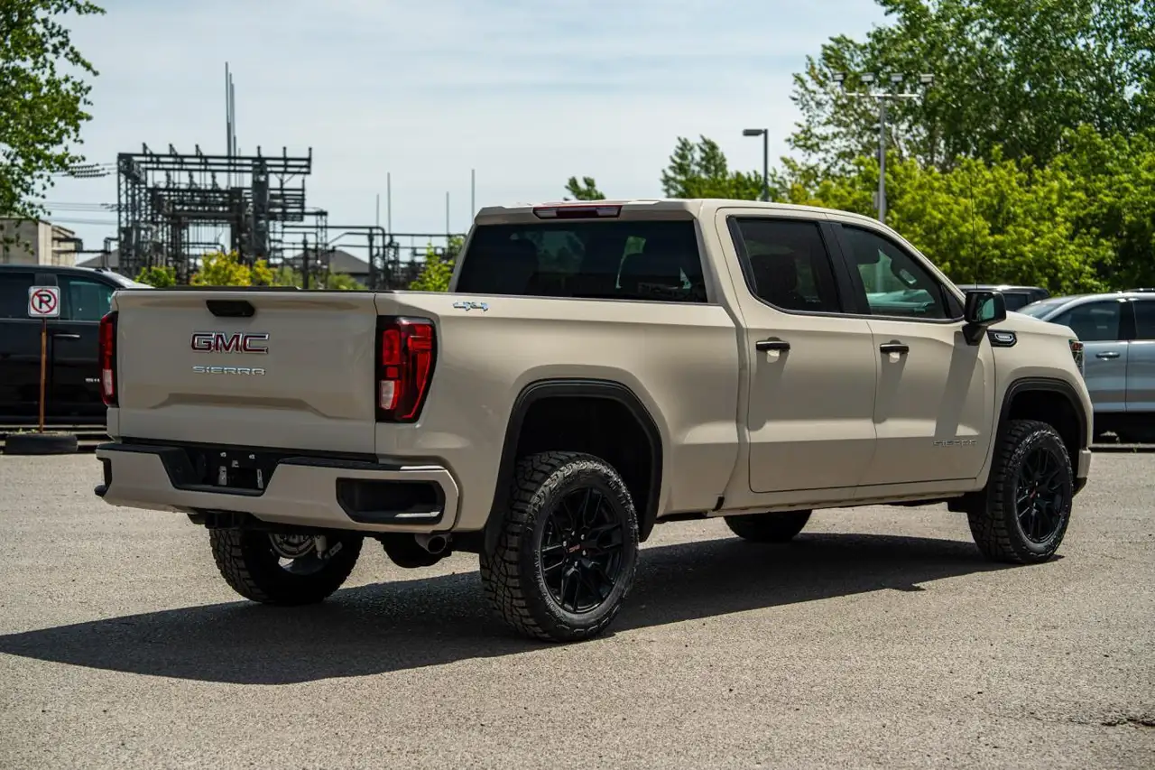 GMC Sierra 1500 снимка GMC Sierra 1500