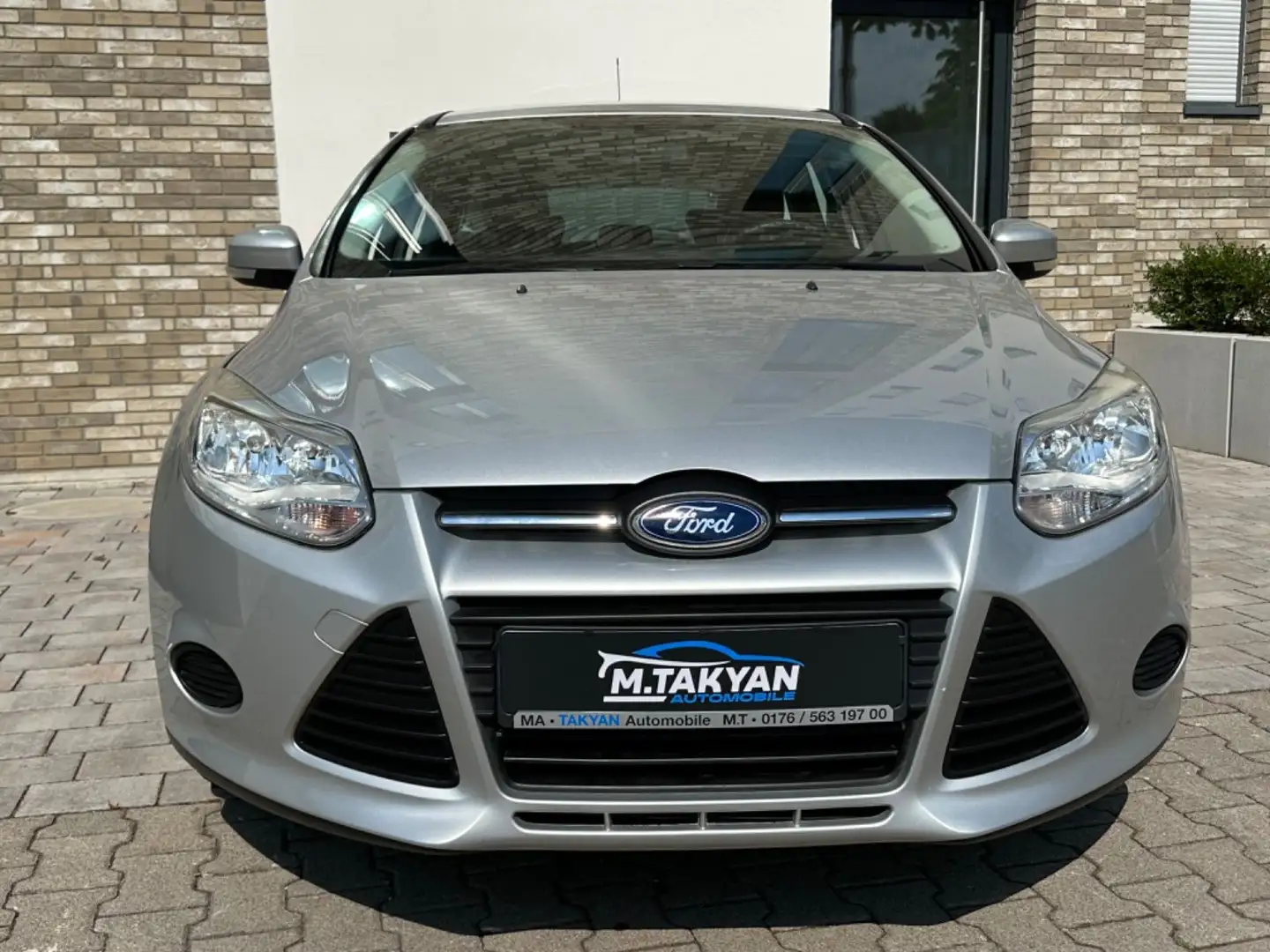Ford Focus Turnier Ambiente*1.Hand*63 tkm*Zahnr. NEU! Argent - 2