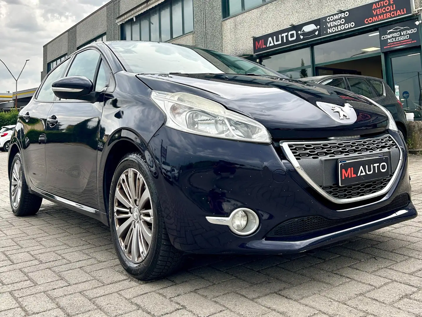 Peugeot 208 208 5p 1.2 puretech Active gpl 82cv Blu/Azzurro - 2