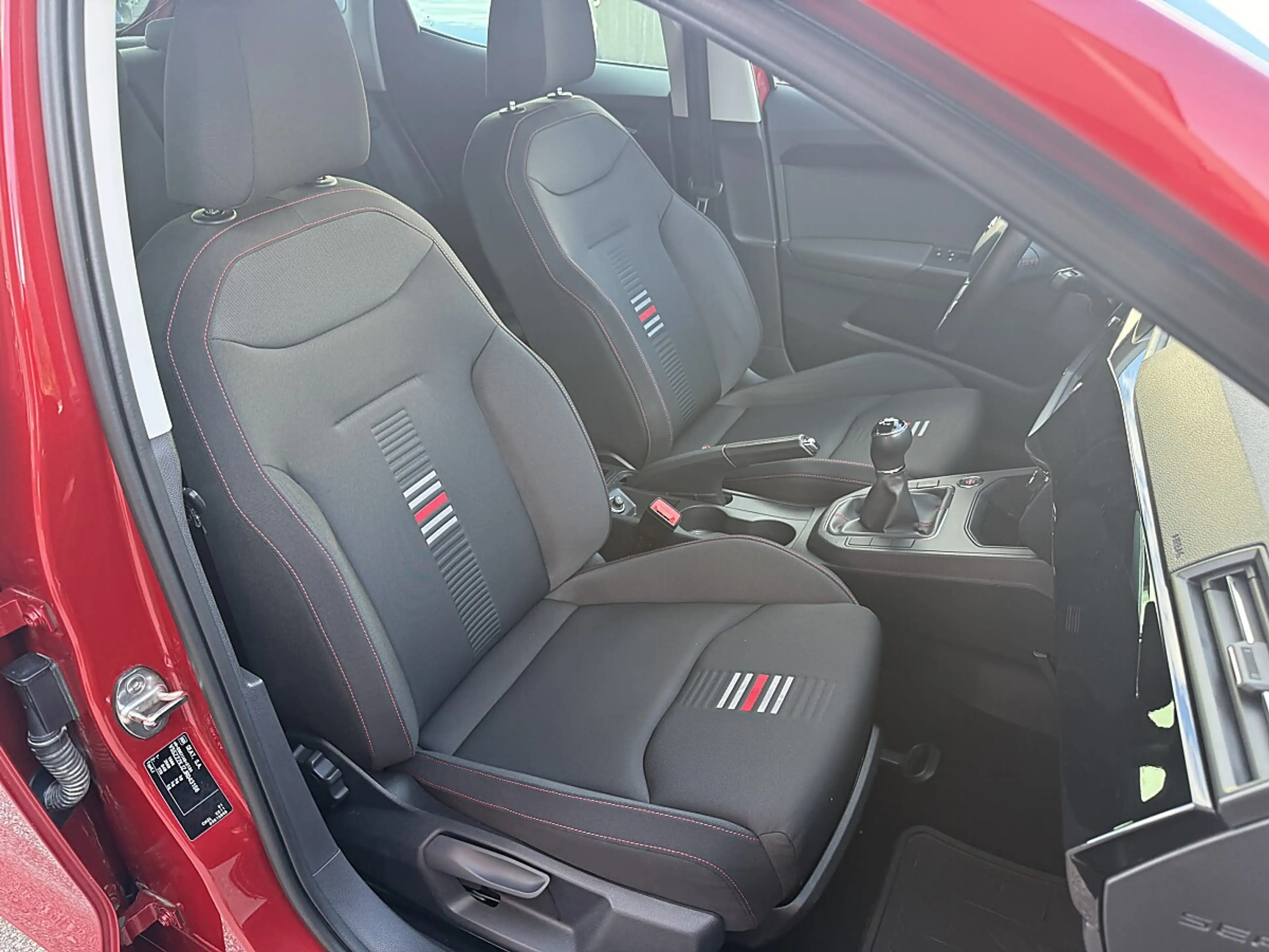 SEAT Ibiza 1.0 FR Pickerl NEU! — photo 14
