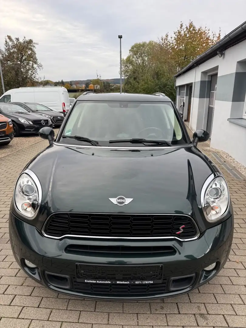 MINI Cooper SD Countryman Cooper SD All4 Xenon Pano Navi Shzg Zelená - 2