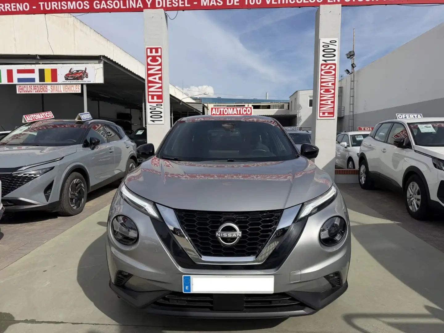 Nissan Juke 1.0 DIG-T Tekna 4x2 DCT 7 84kW Gris - 2