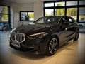 BMW 118 118i 136 ch DKG7 M Sport Zwart - thumbnail 1