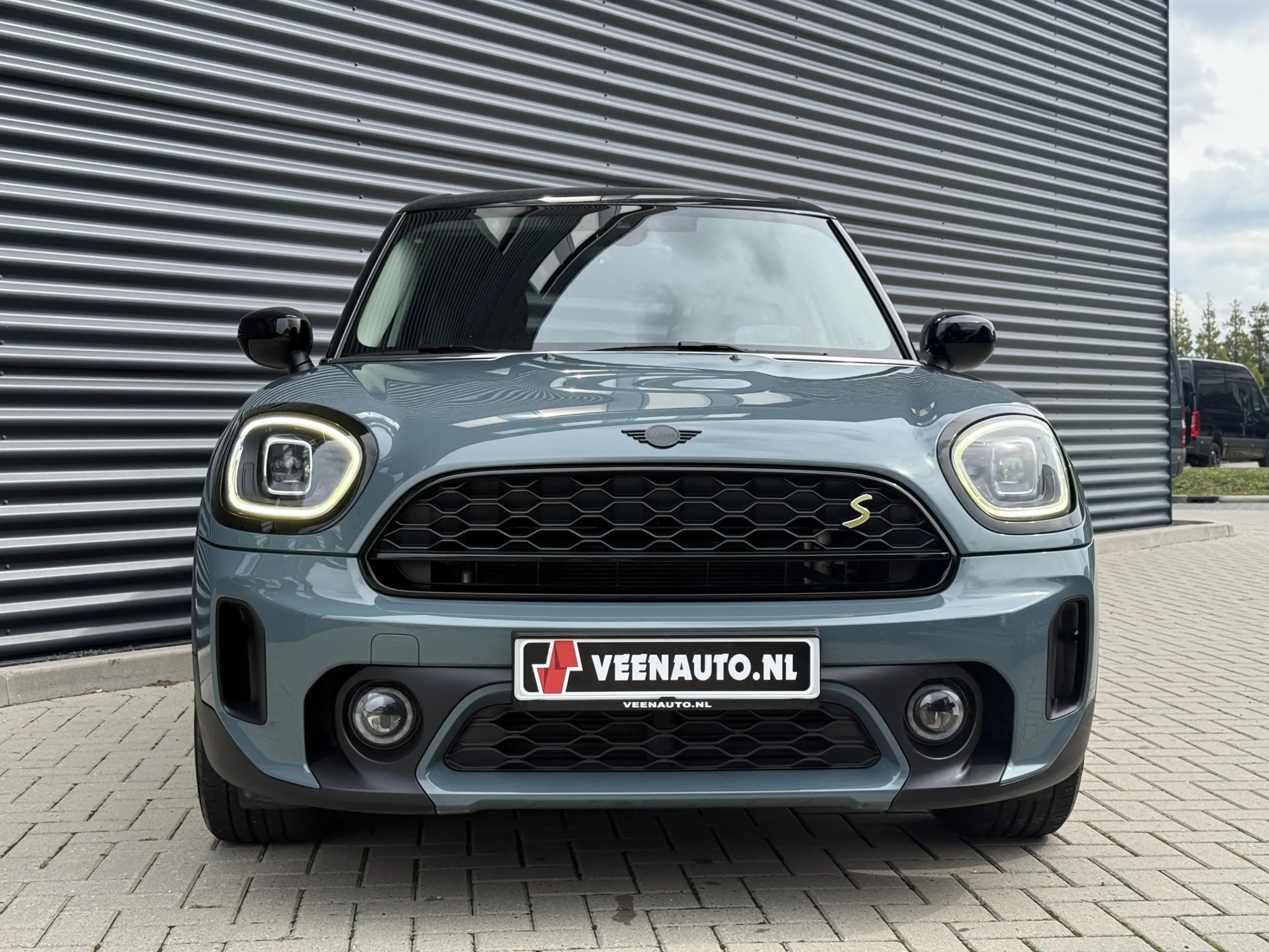 MINI Cooper SE Countryman 2.0 ALL4 Camera/Apple — photo 2