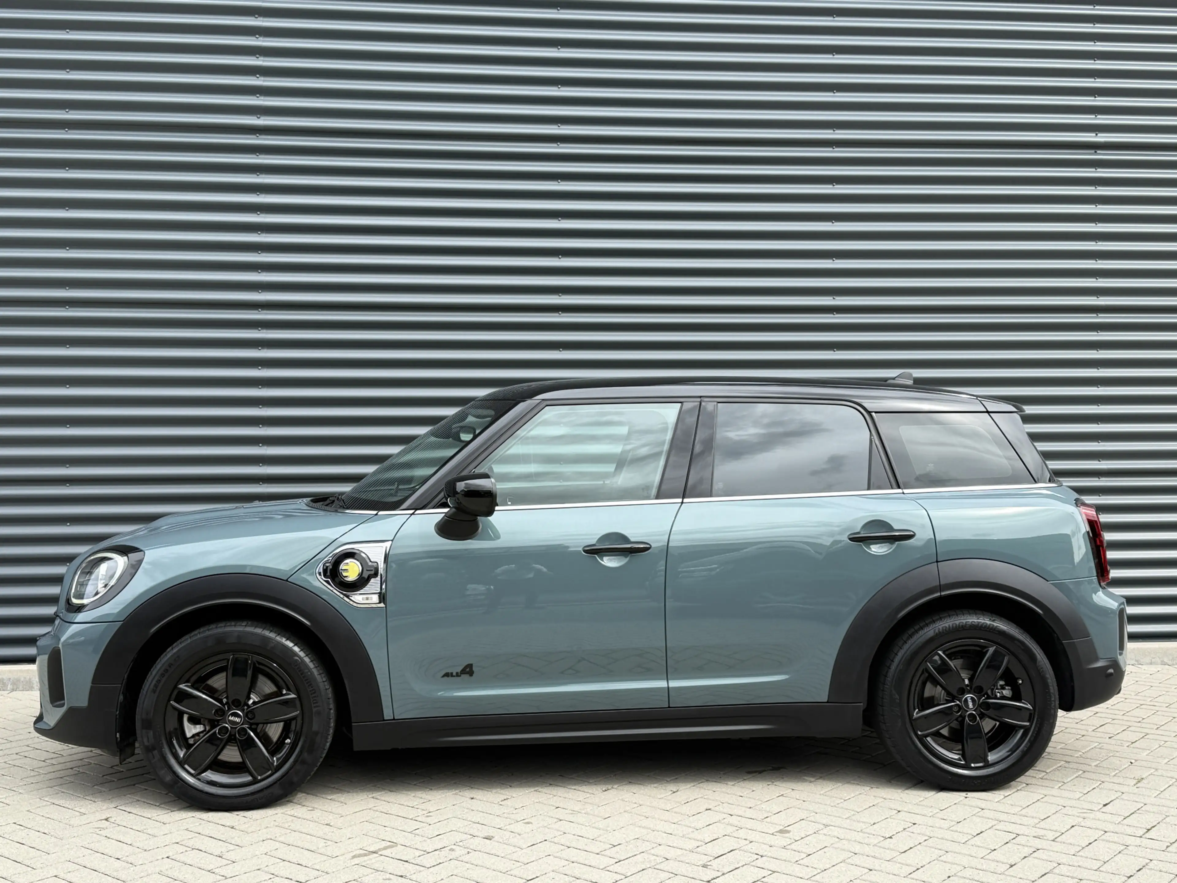 MINI Cooper SE Countryman 2.0 ALL4 Camera/Apple — photo 4