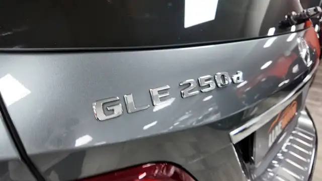 Mercedes-Benz GLE view 14