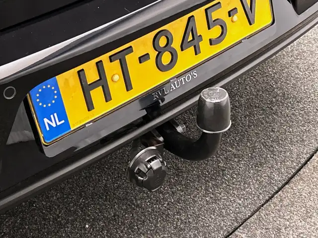 Volkswagen Golf view 27