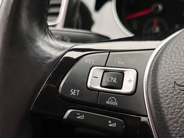 Volkswagen Golf view 24