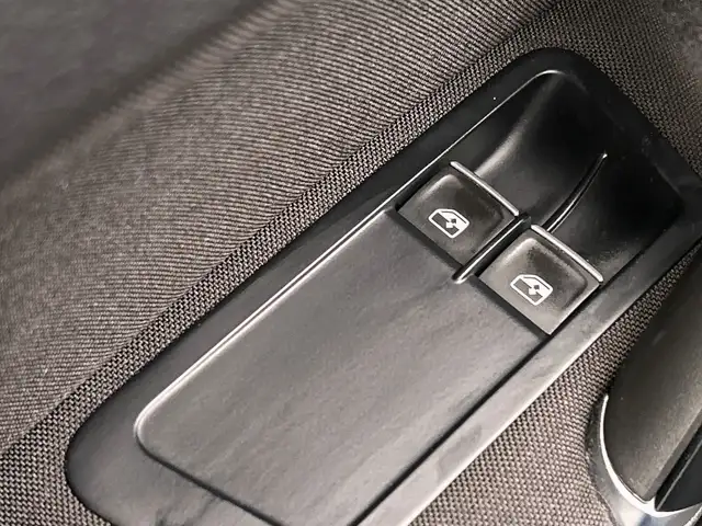 Volkswagen Golf view 28