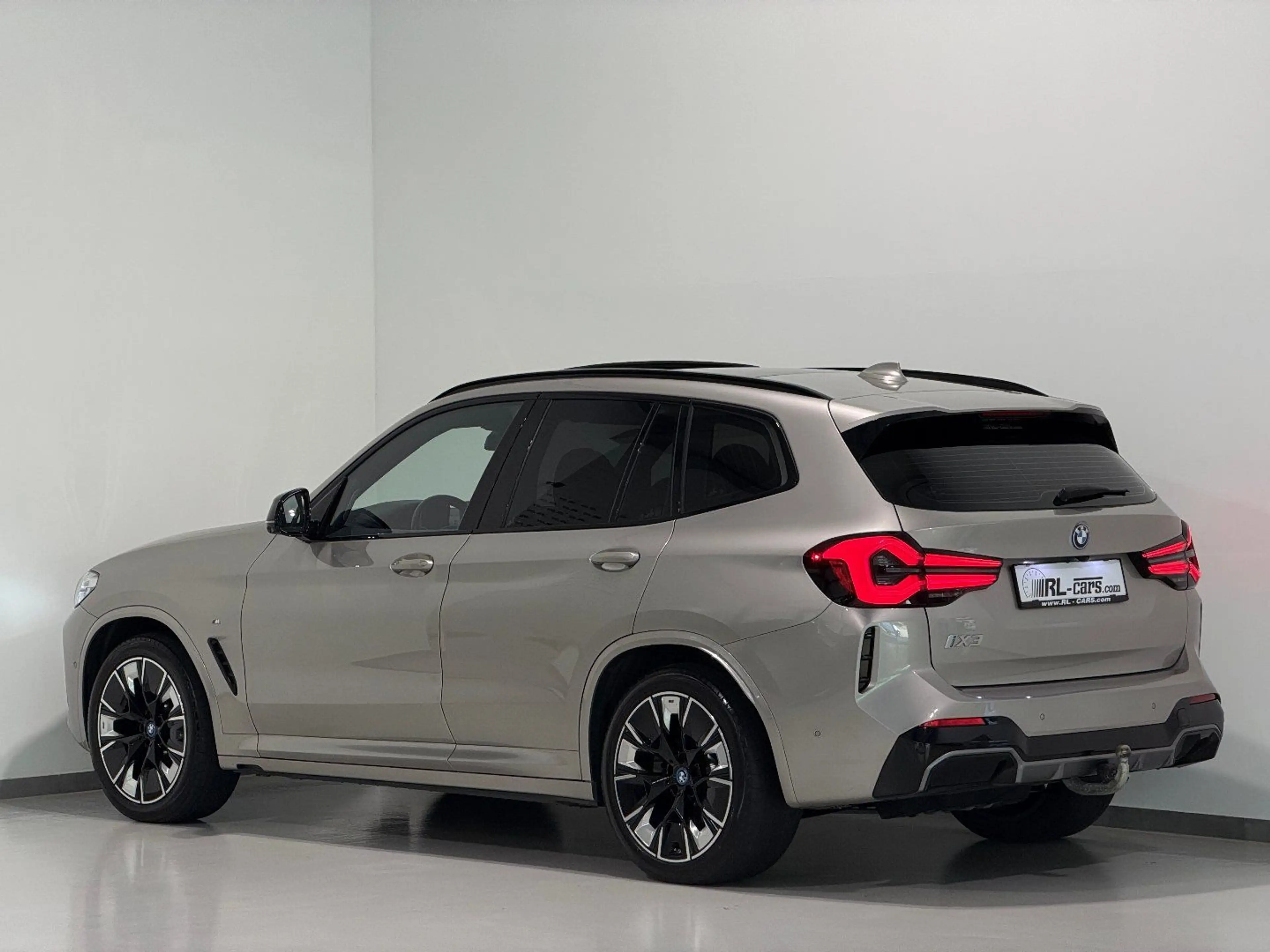 BMW iX3 LCI M-Sport Impressive/HEAD-UP/Panorama/AHK/360*G — photo 5
