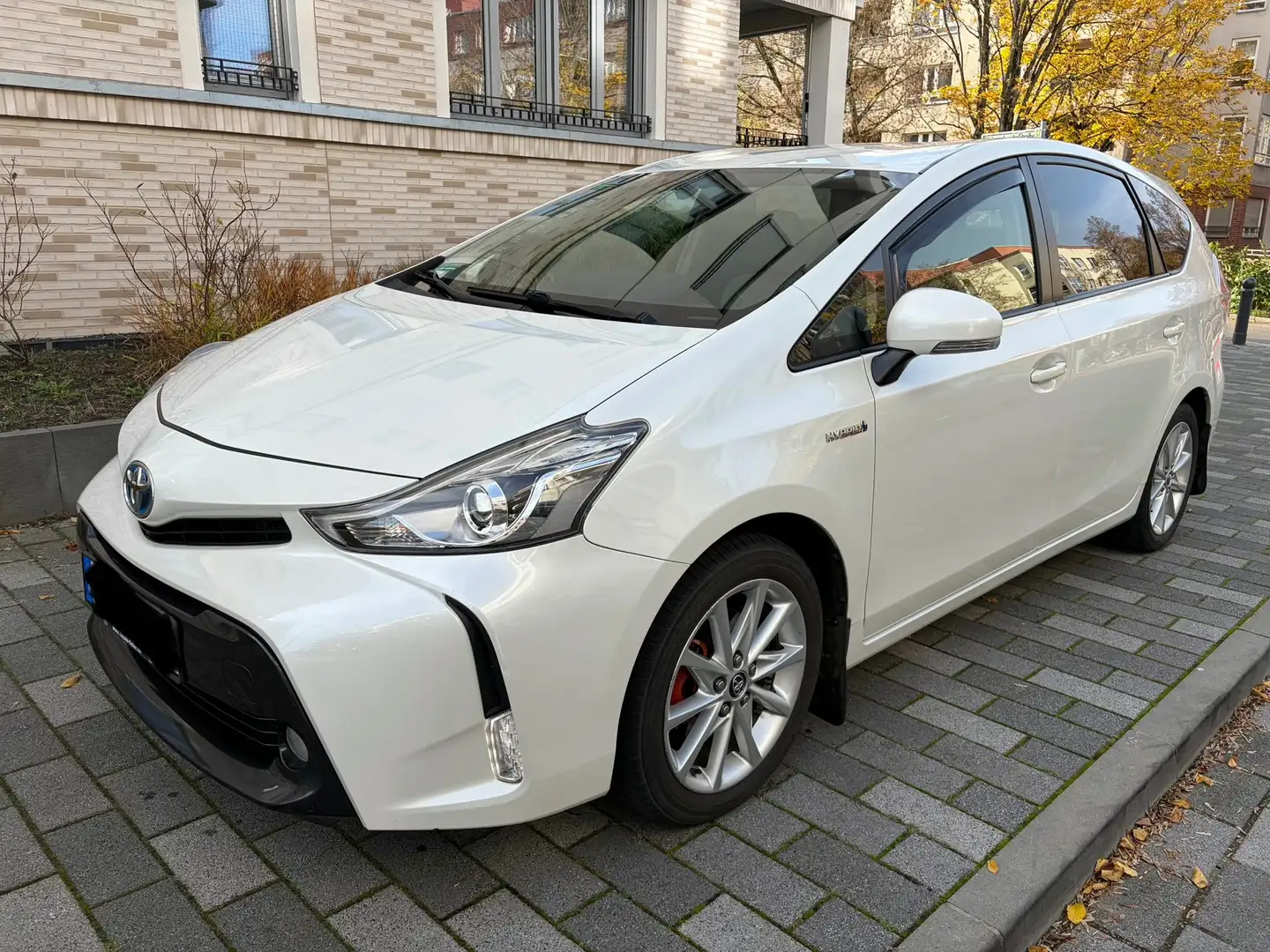 Toyota Prius+ Hybrid*7Sitzer*ToyotaGarantie*Leder*Navi*Headp-UP* Fehér - 2