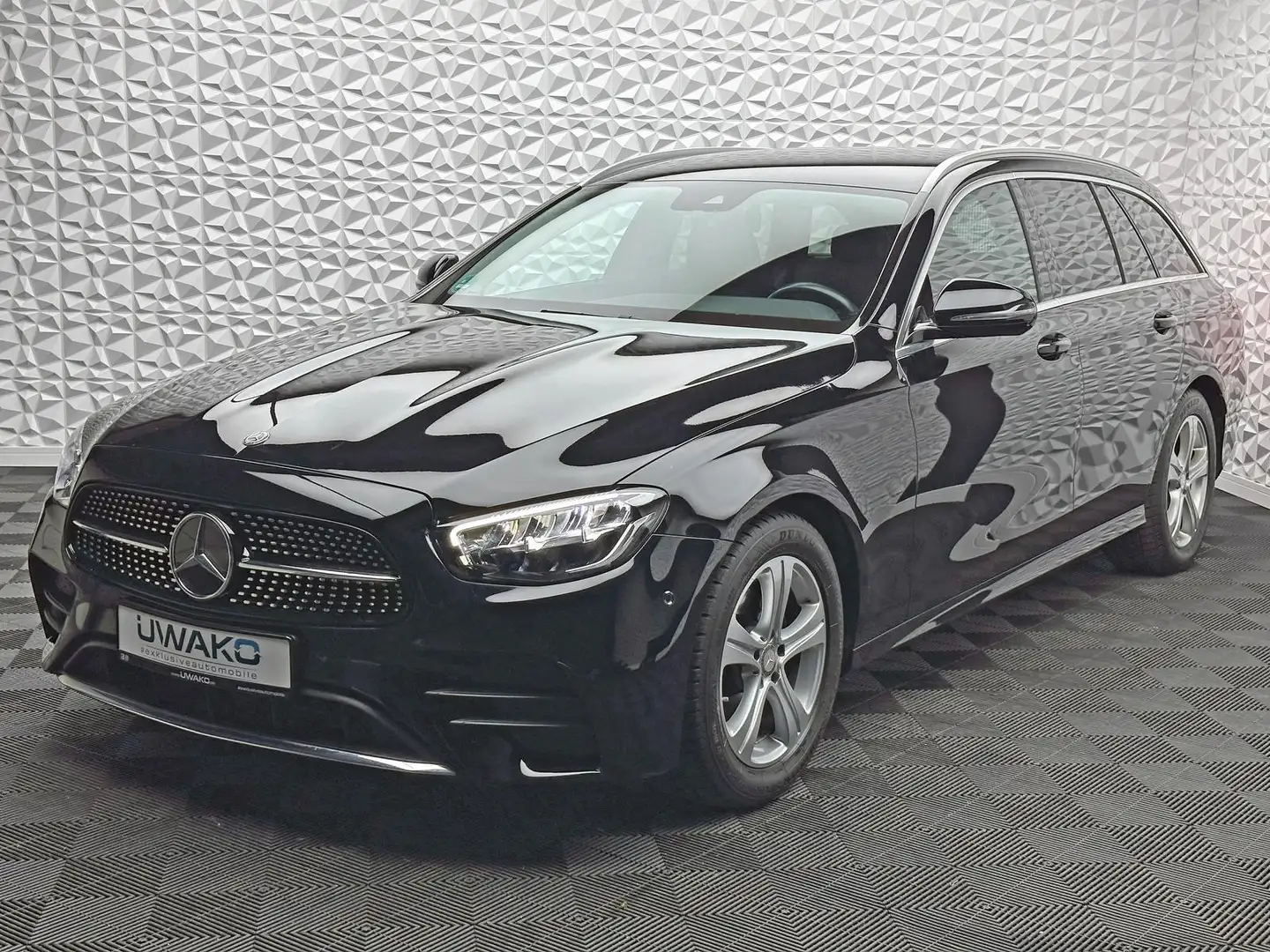 Mercedes-Benz E 200 E200d AMG/DIAMANT/LED/R-CAM/AMBIENTE/DAB/MBUX Noir - 2