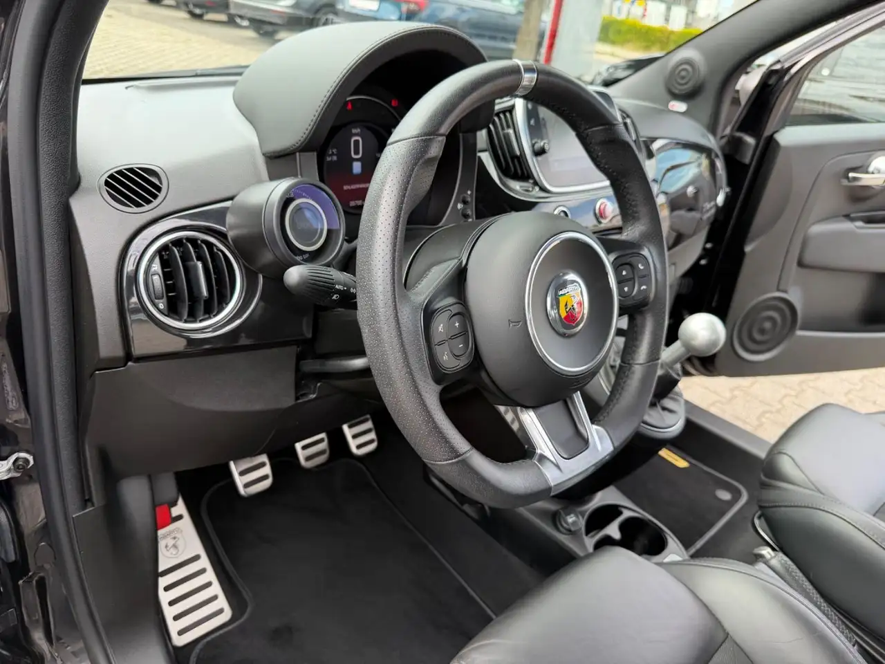 Abarth 595C 2021 — фото 15