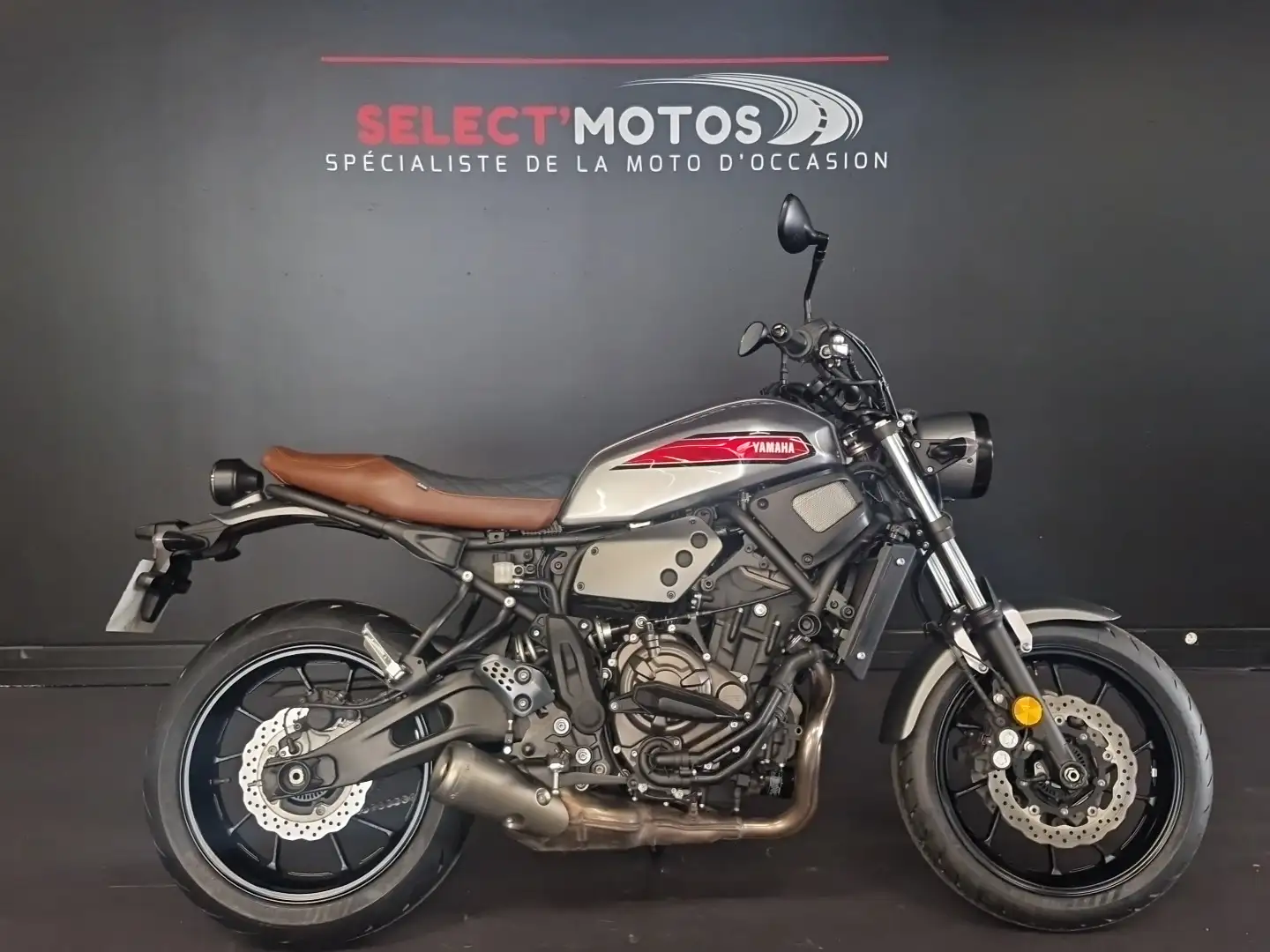 Yamaha XSR 700 Gris - 1
