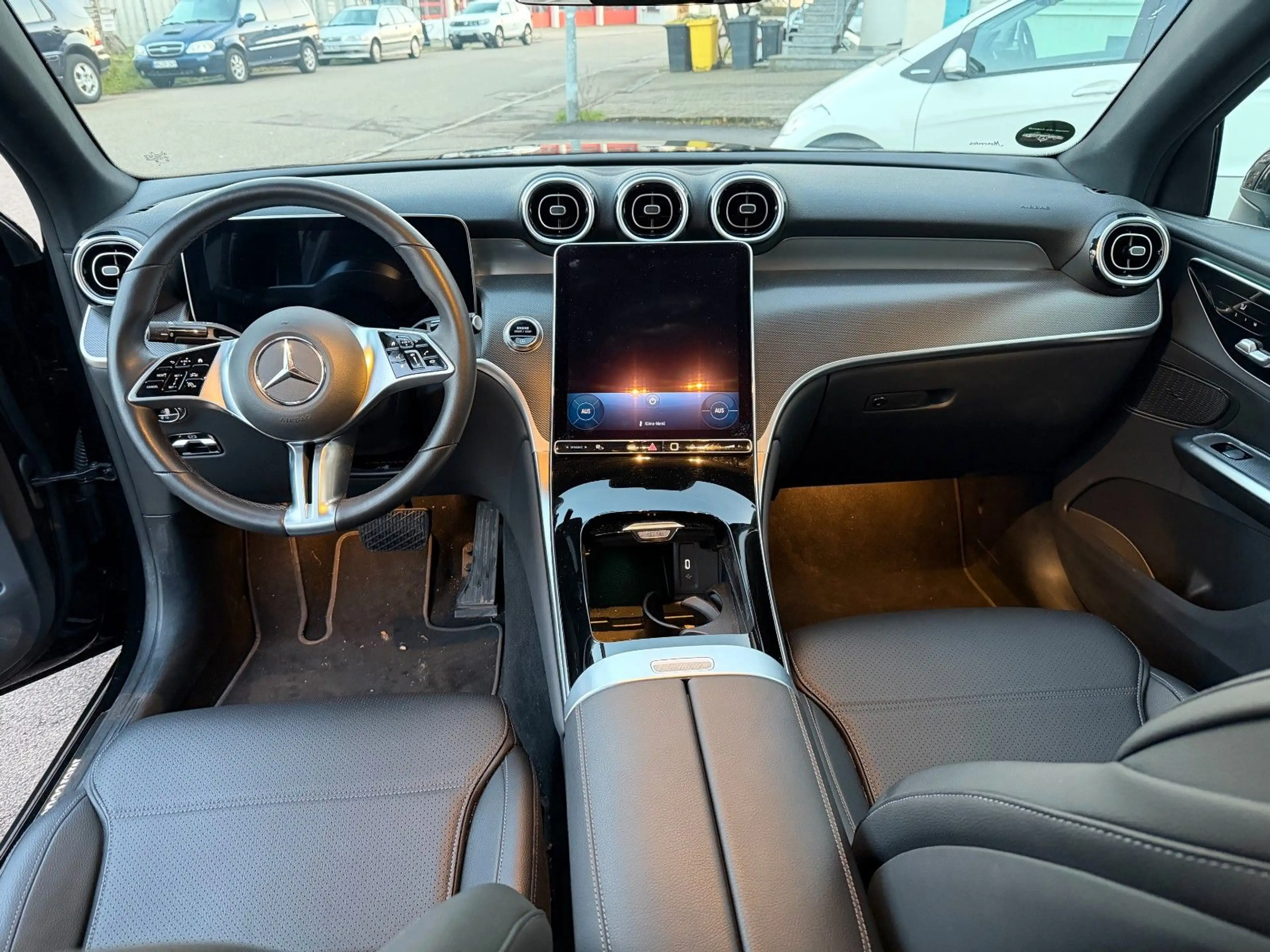 Mercedes-Benz GLC 220 Coupe GLC 220 d 4Matic Modell 2024 — photo 14
