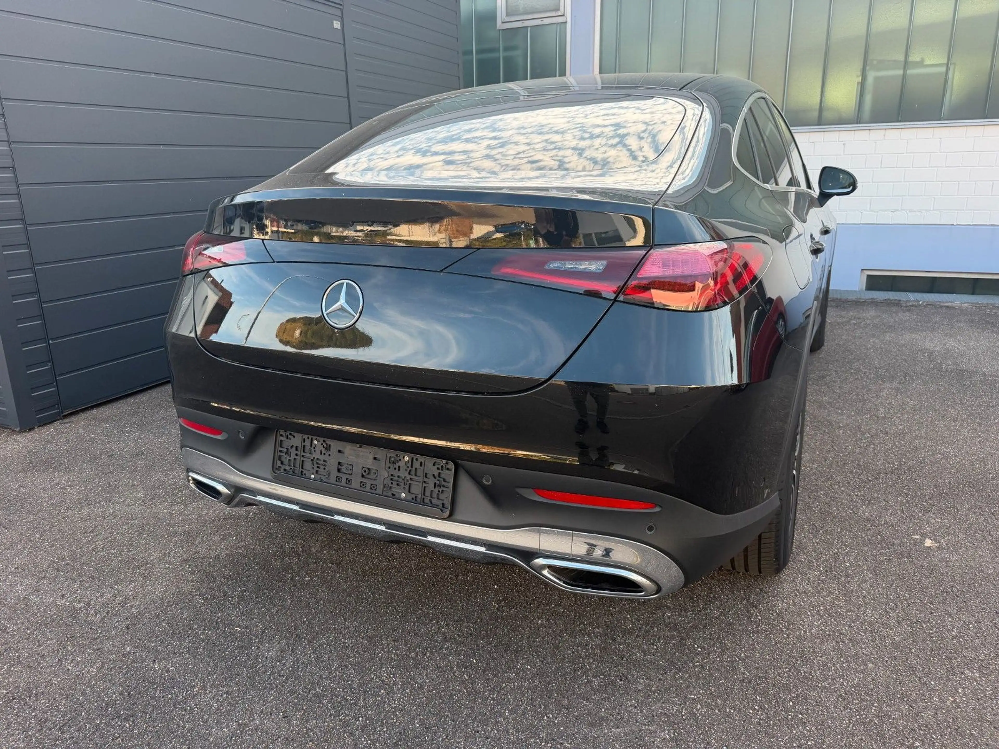 Mercedes-Benz GLC 220 Coupe GLC 220 d 4Matic Modell 2024 — photo 11