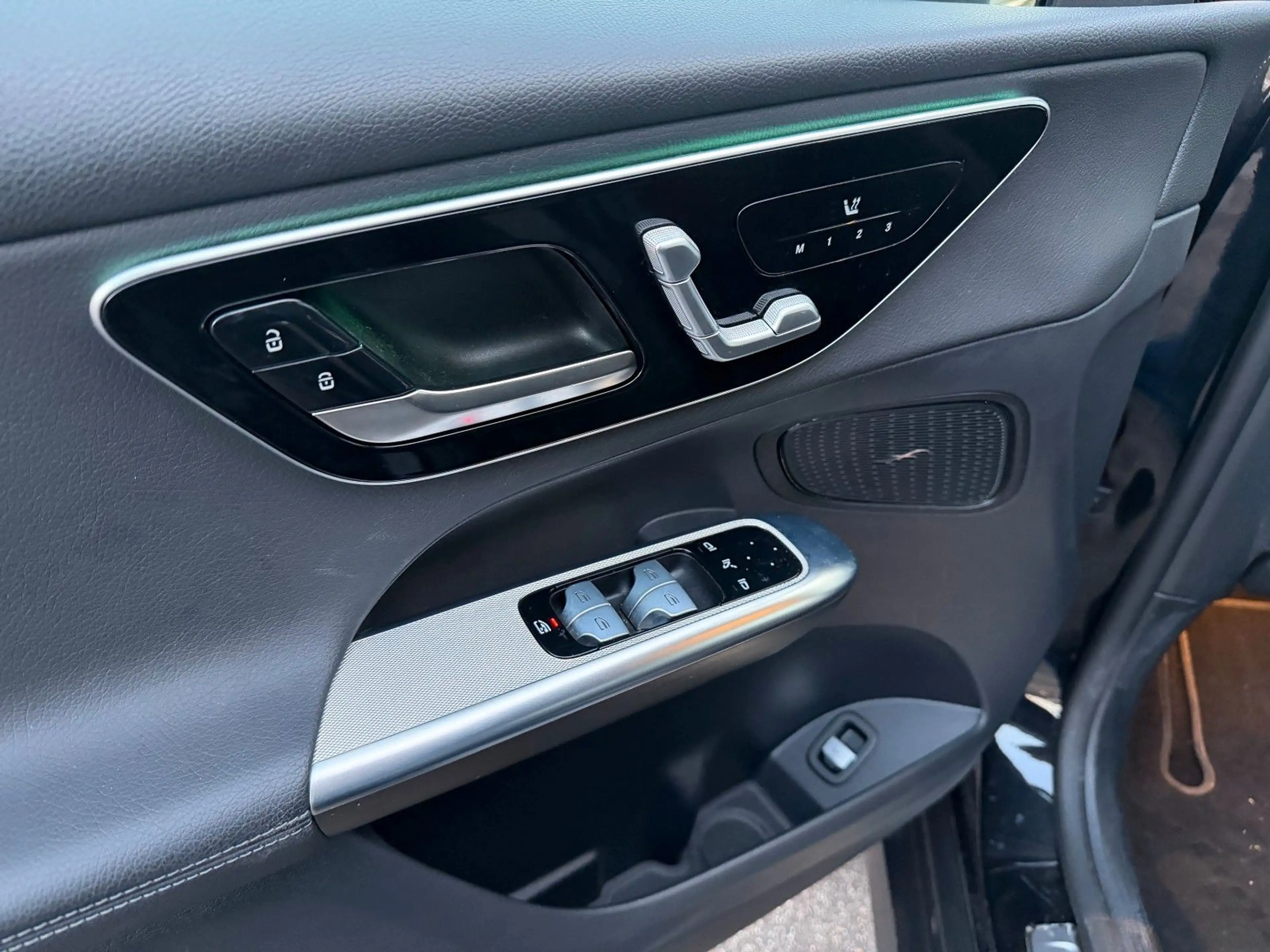 Mercedes-Benz GLC 220 Coupe GLC 220 d 4Matic Modell 2024 — photo 15