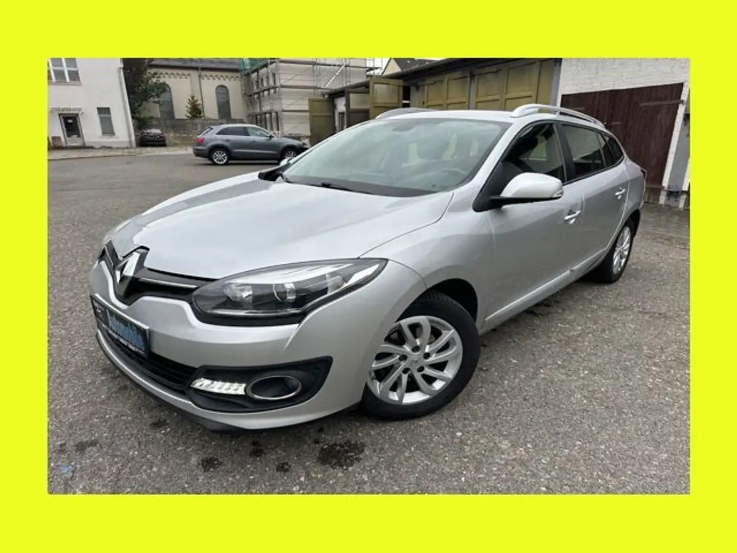 Renault Megane III Grandtour Paris AHK 8 Alus Gris - 1