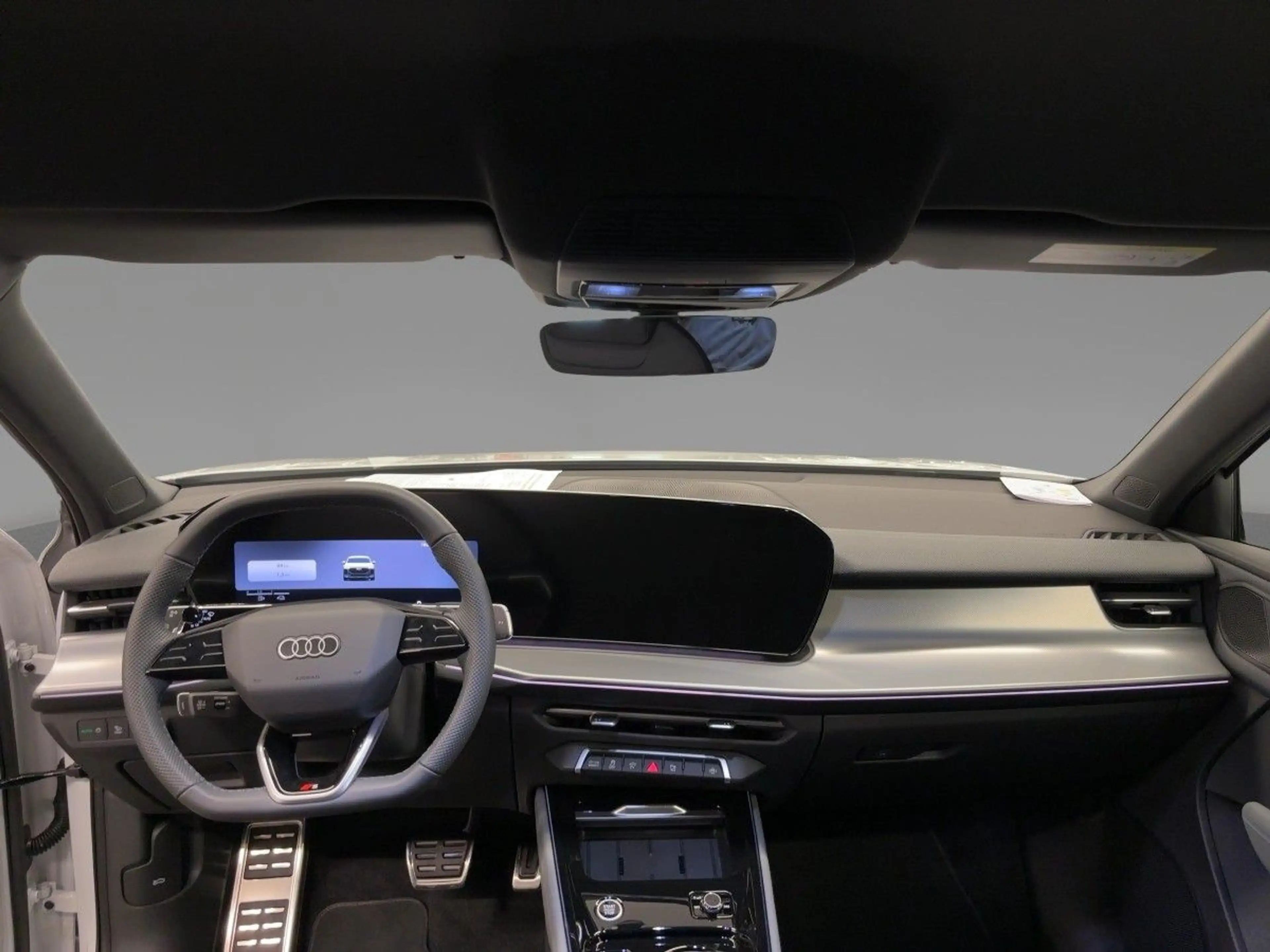 Audi Q3 e-hybrid S tronic — photo 12
