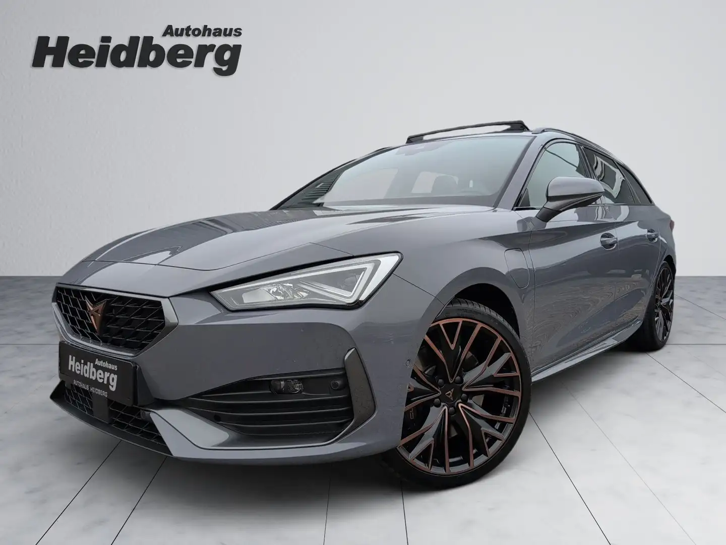 CUPRA Leon SP 1.4 e-Hybrid VZ Pak: XL Kessy PANO 19"COPPER Grau - 1
