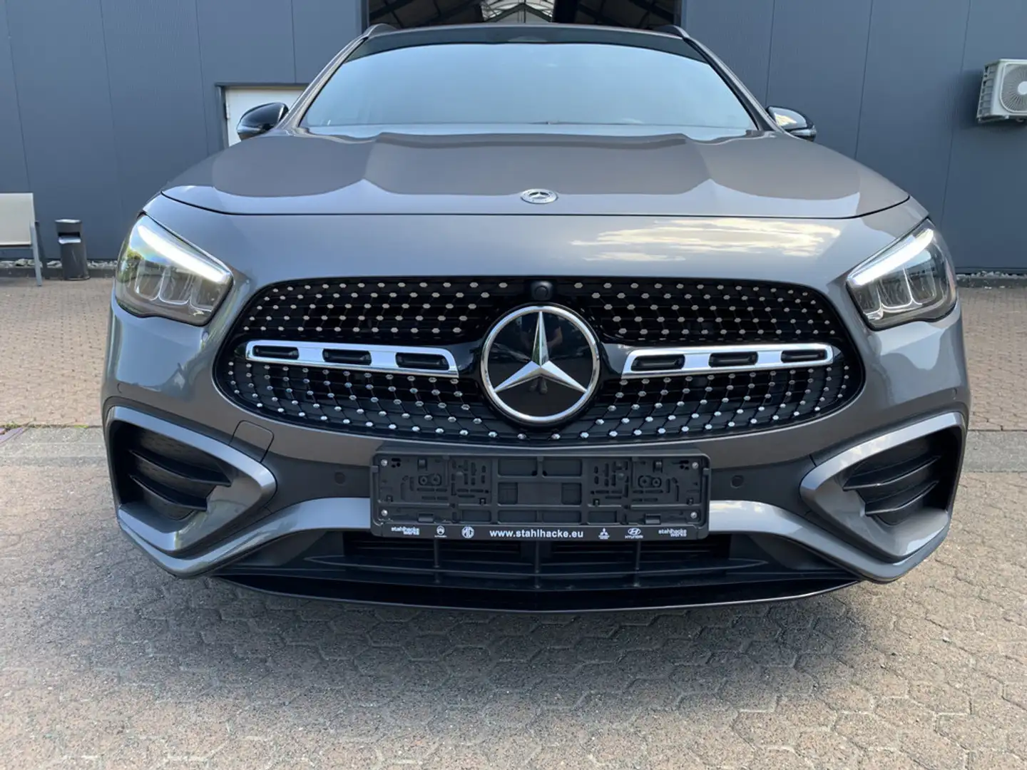 Mercedes-Benz GLA 250 4Matic - 2