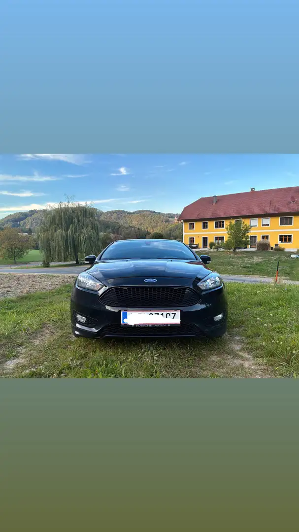 Ford Sonstige Ford Focus ST Line Klein-/ Kompaktwagen - 1