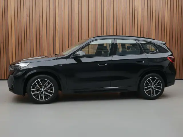 BMW X1 view 6