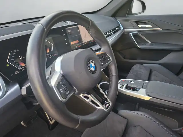 BMW X1 view 10