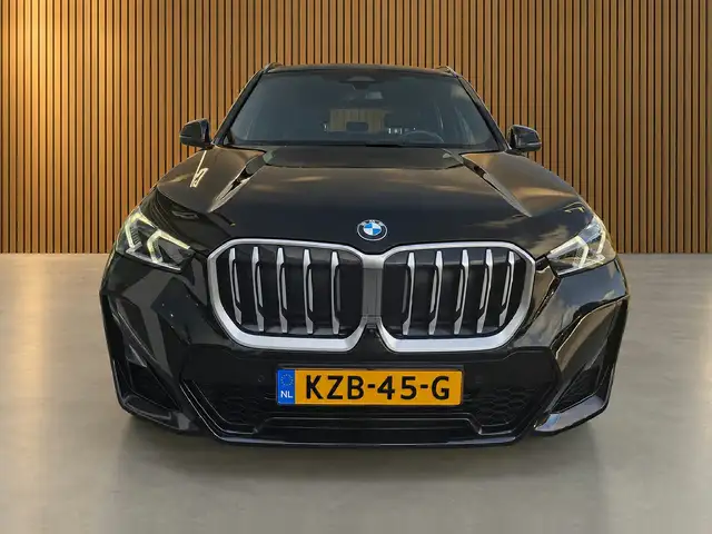 BMW X1 view 2