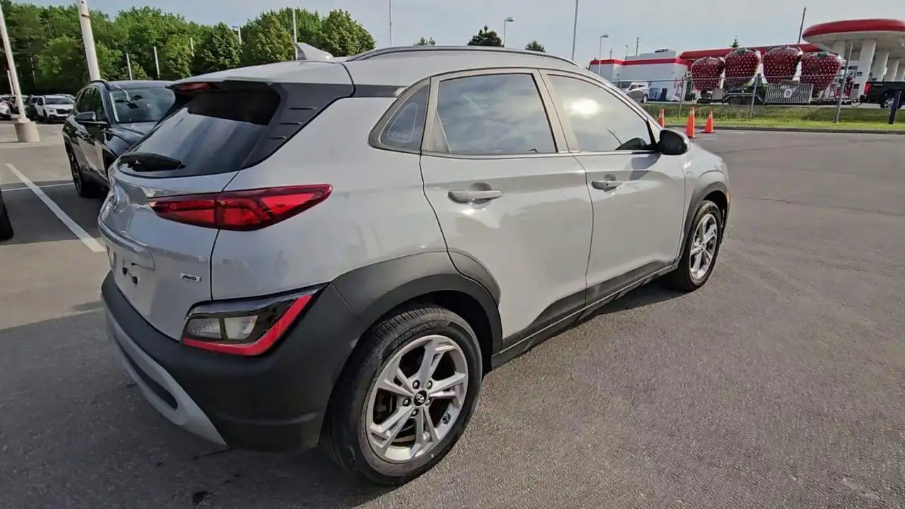 Hyundai KONA снимка Hyundai KONA