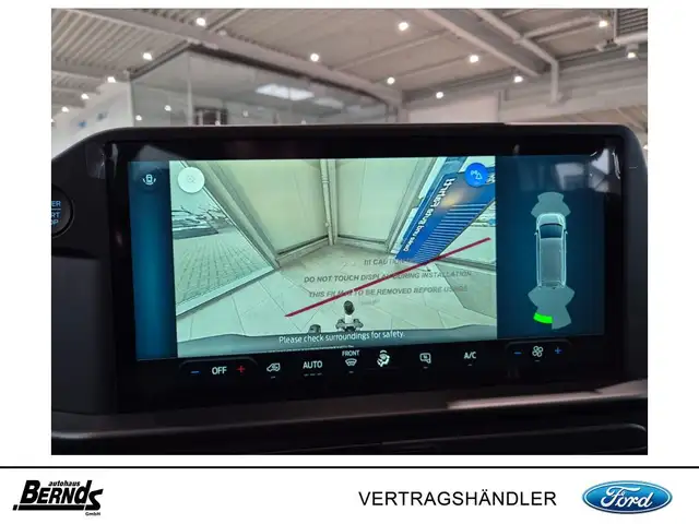 Ford 320 L2H1 view 13