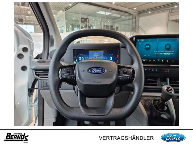 Ford 320 L2H1 view 12