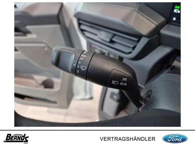Ford 320 L2H1 view 14