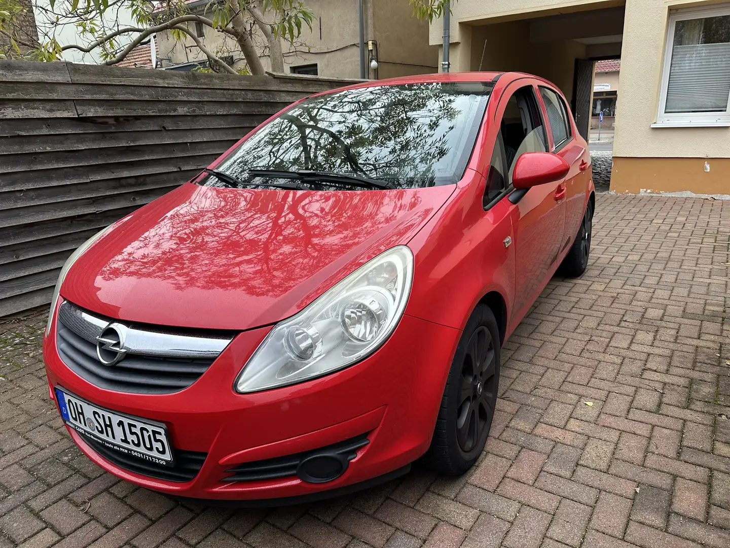 Opel Corsa 1.2 16V Enjoy   Lesen Sie die Beschreibung - 1