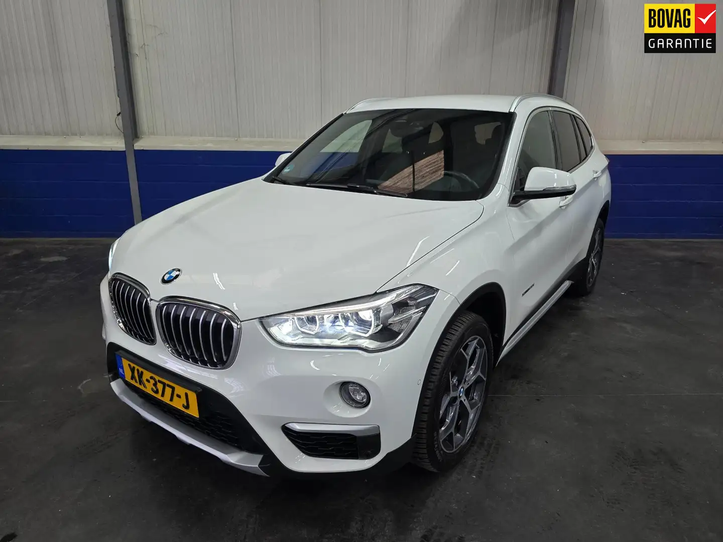 BMW X1 SDrive20i High Executive Wit - 1