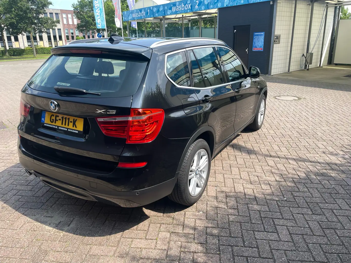 BMW X3 Executive Zwart - 2