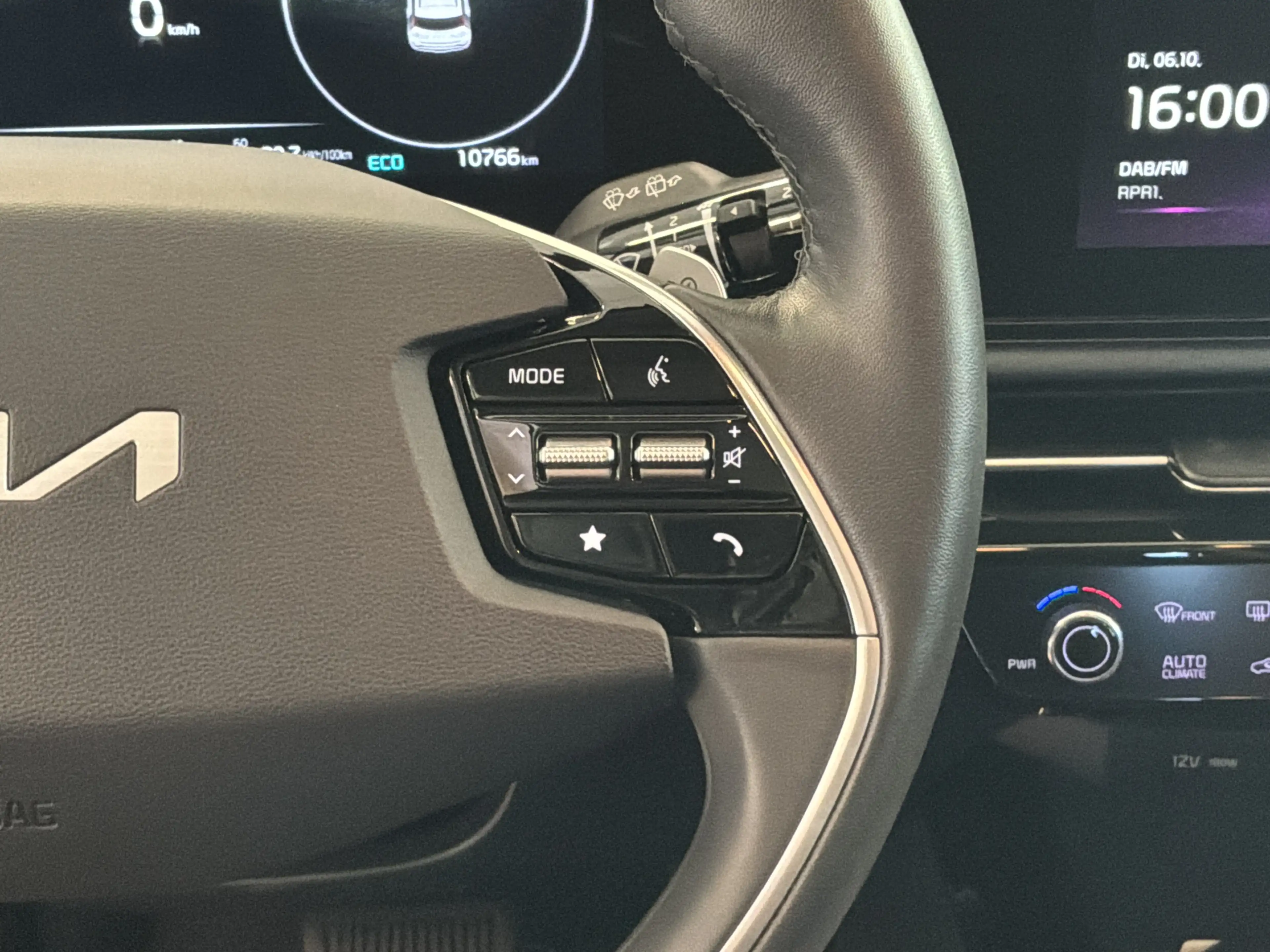 Kia Niro Vision*64kWh*NSCC*SHZ*WMP*Cam*Leder*Tempo* — photo 13