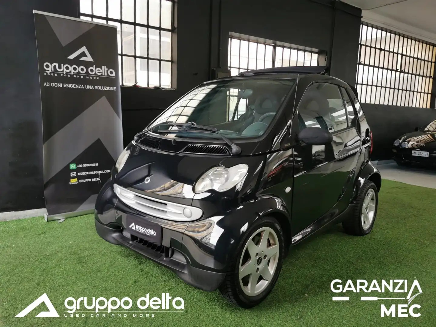 smart forTwo Pulse Cabrio AUTOMATICA crna - 1