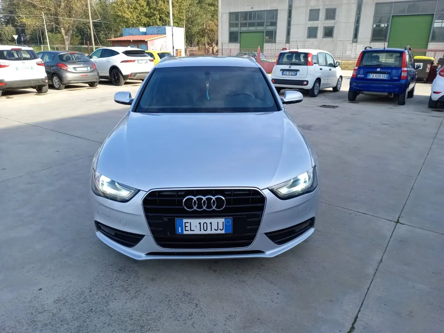 Audi A4 A4 Avant 2.0 tdi S LINE Argento - 2