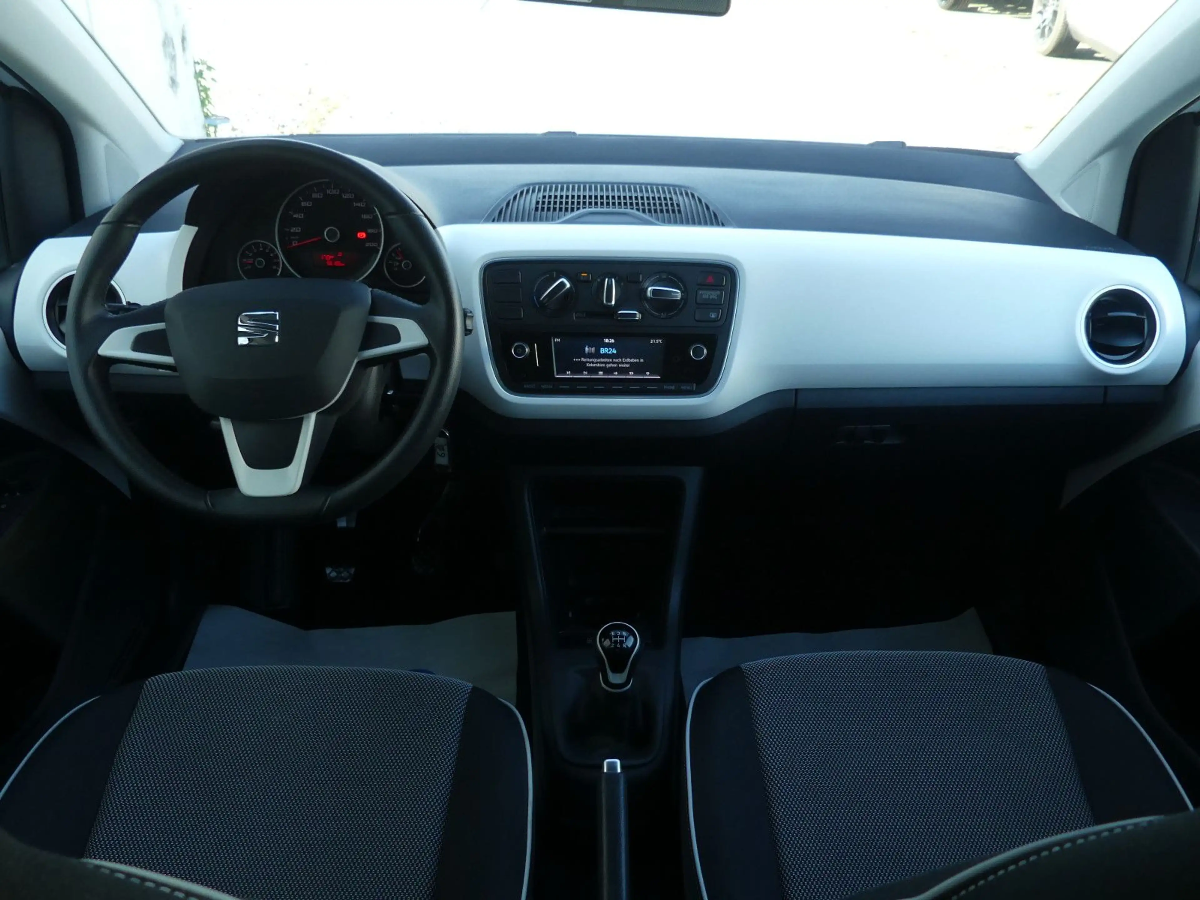 SEAT Mii Chic Tempo Klima Einparkhilfe Bluetooth Isof — photo 13