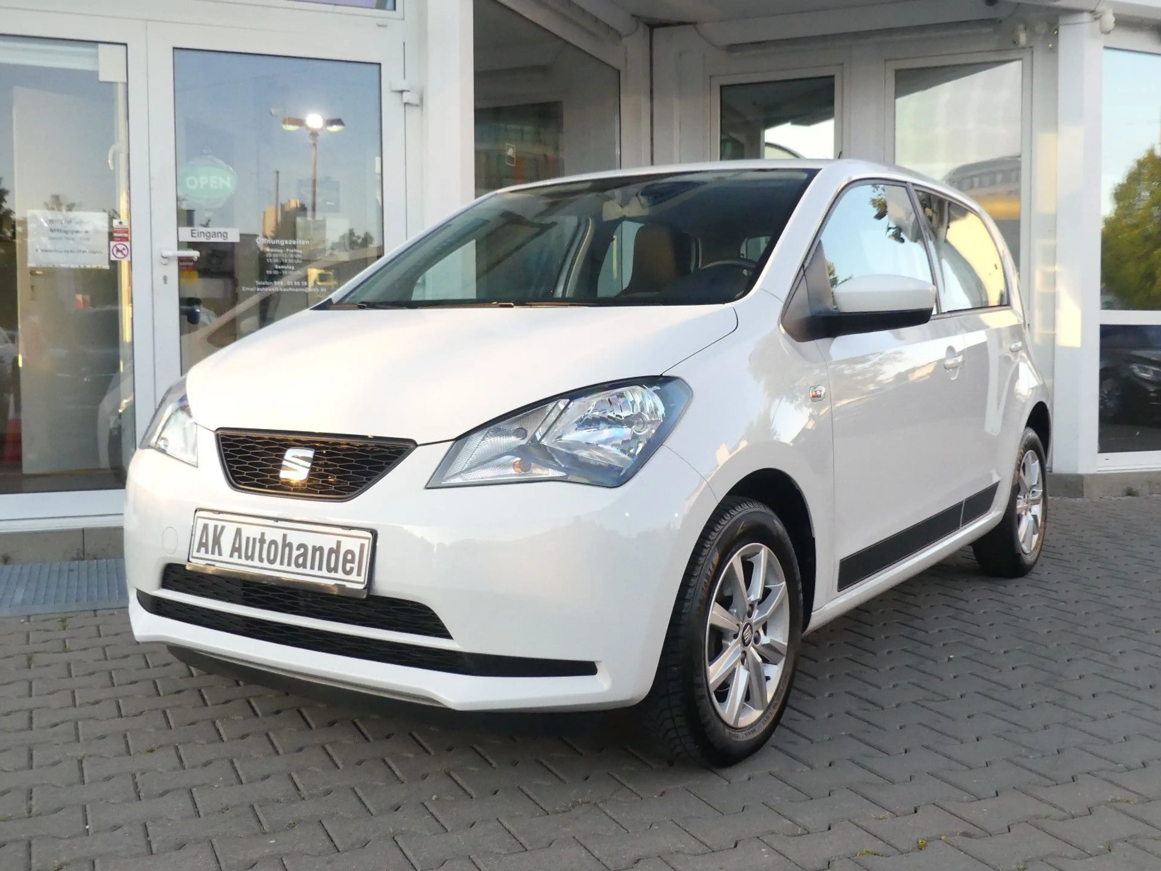 SEAT Mii Chic Tempo Klima Einparkhilfe Bluetooth Isof