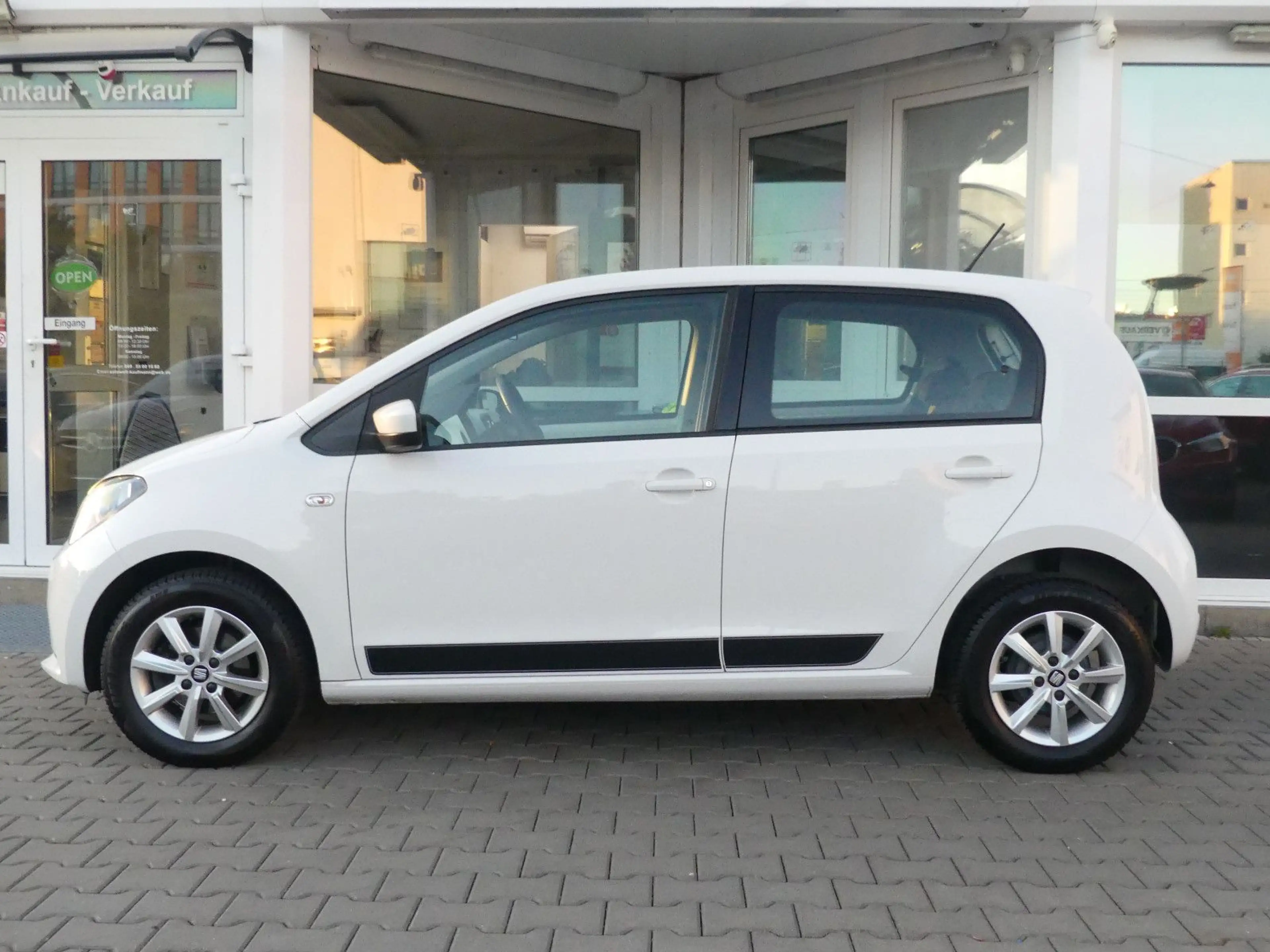 SEAT Mii Chic Tempo Klima Einparkhilfe Bluetooth Isof — photo 9