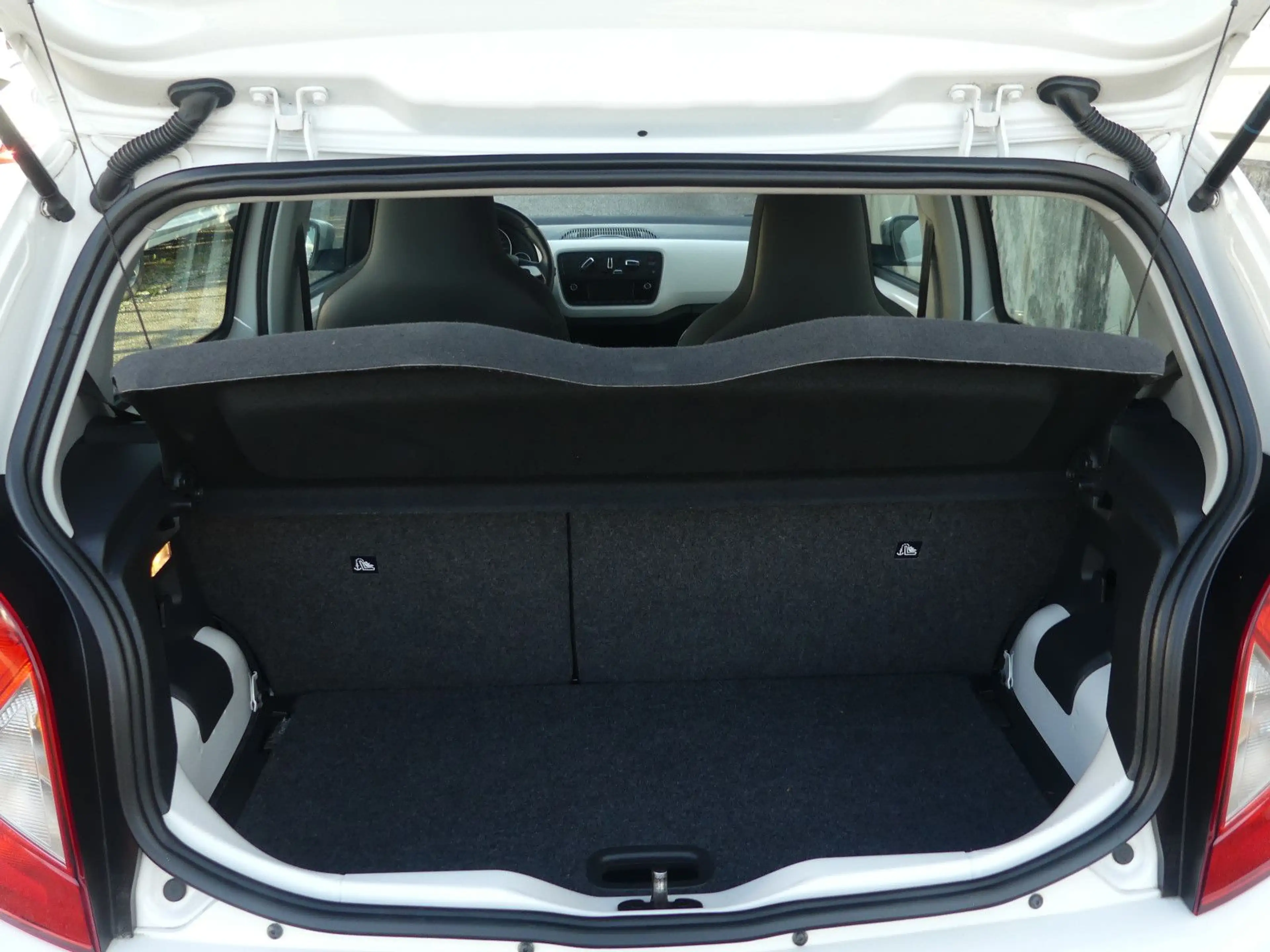 SEAT Mii Chic Tempo Klima Einparkhilfe Bluetooth Isof — photo 7