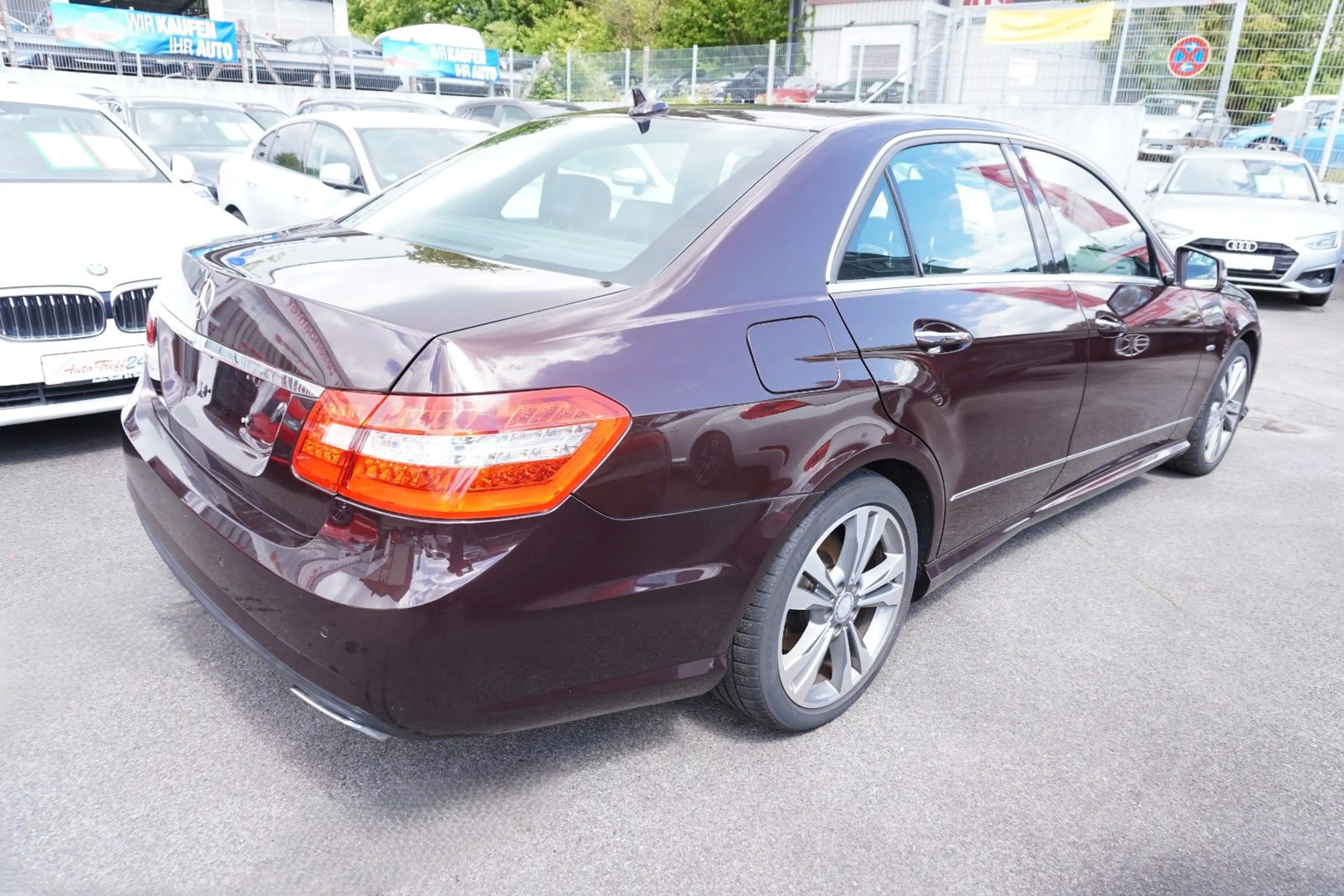 Mercedes-Benz E 300 CGI 4Matic *AMG Line*Xenon*Kamera*Navi*TOP — photo 7