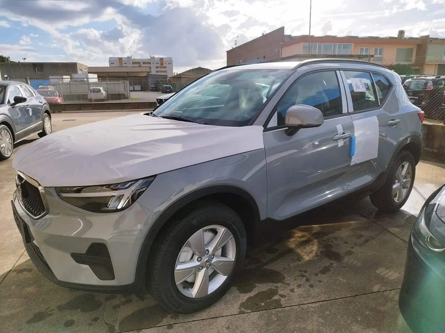 Volvo XC40 2.0 b3 Essential auto Szürke - 2