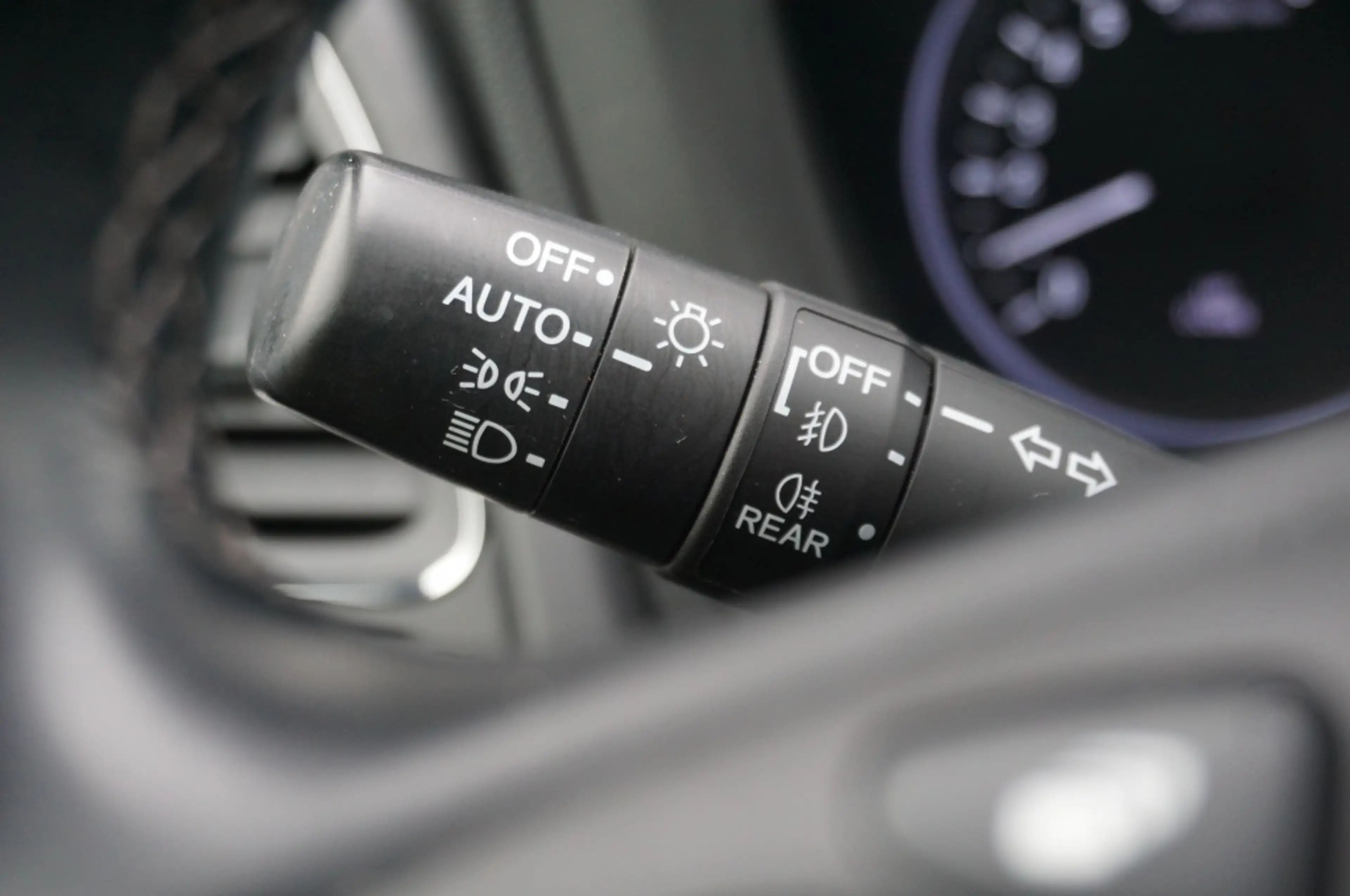 Honda HR-V 131PK i-VTEC Executive LUXE | PANO | NAVI | TREKHA — photo 28