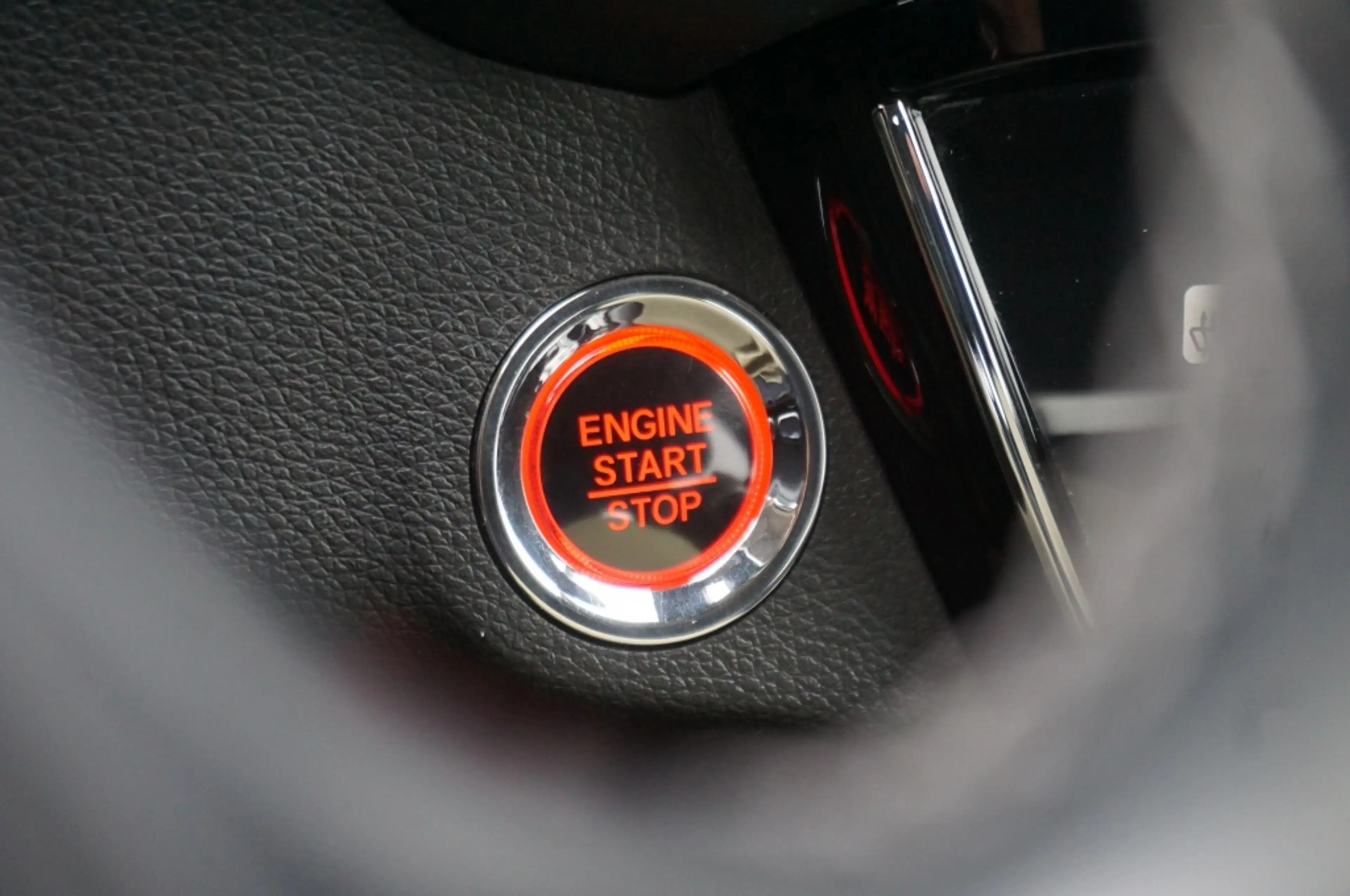 Honda HR-V 131PK i-VTEC Executive LUXE | PANO | NAVI | TREKHA — photo 34